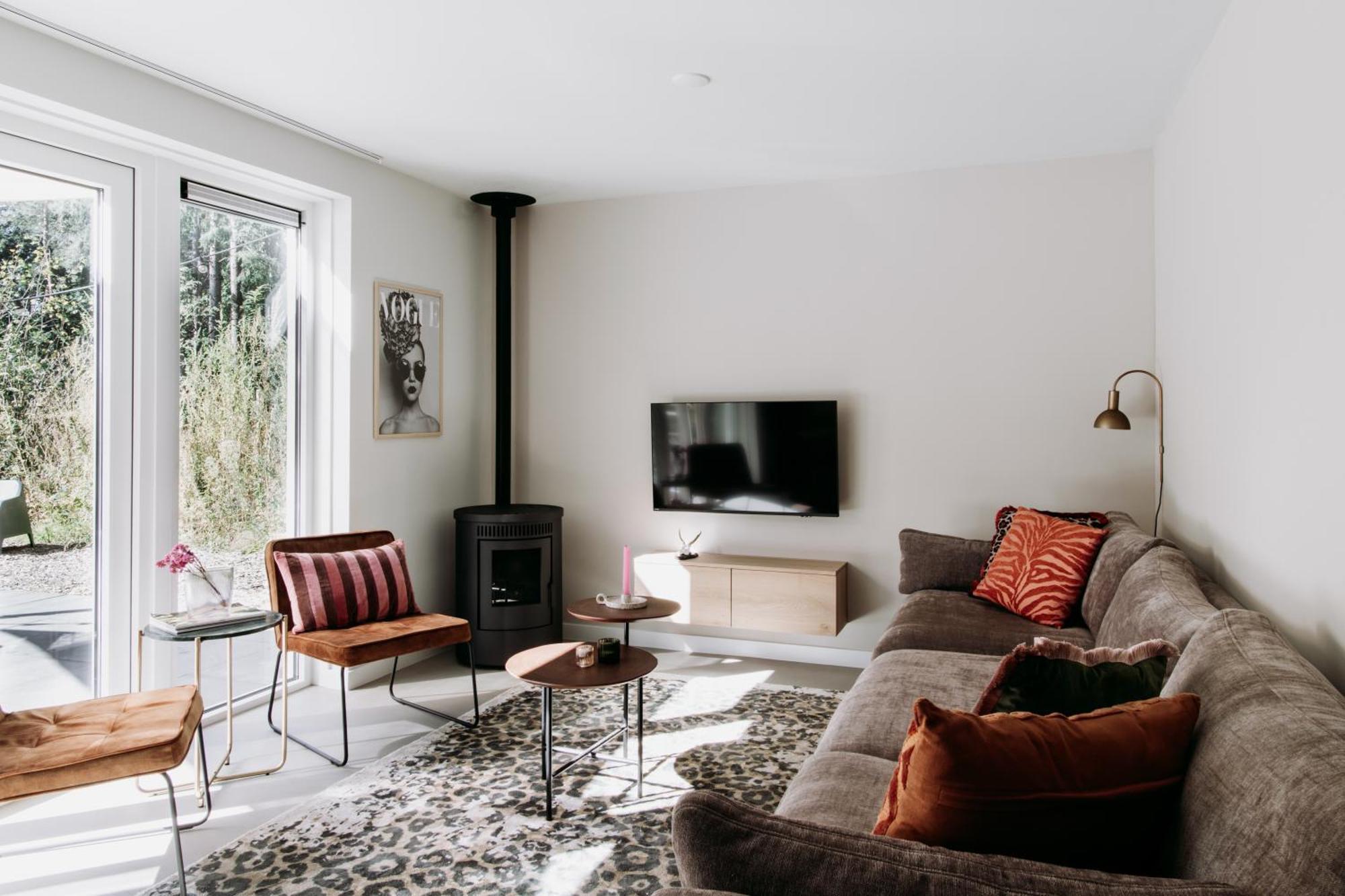 Foss Lodge - Luxe Boutique Boshuis Veluwe ヌンスペート エクステリア 写真