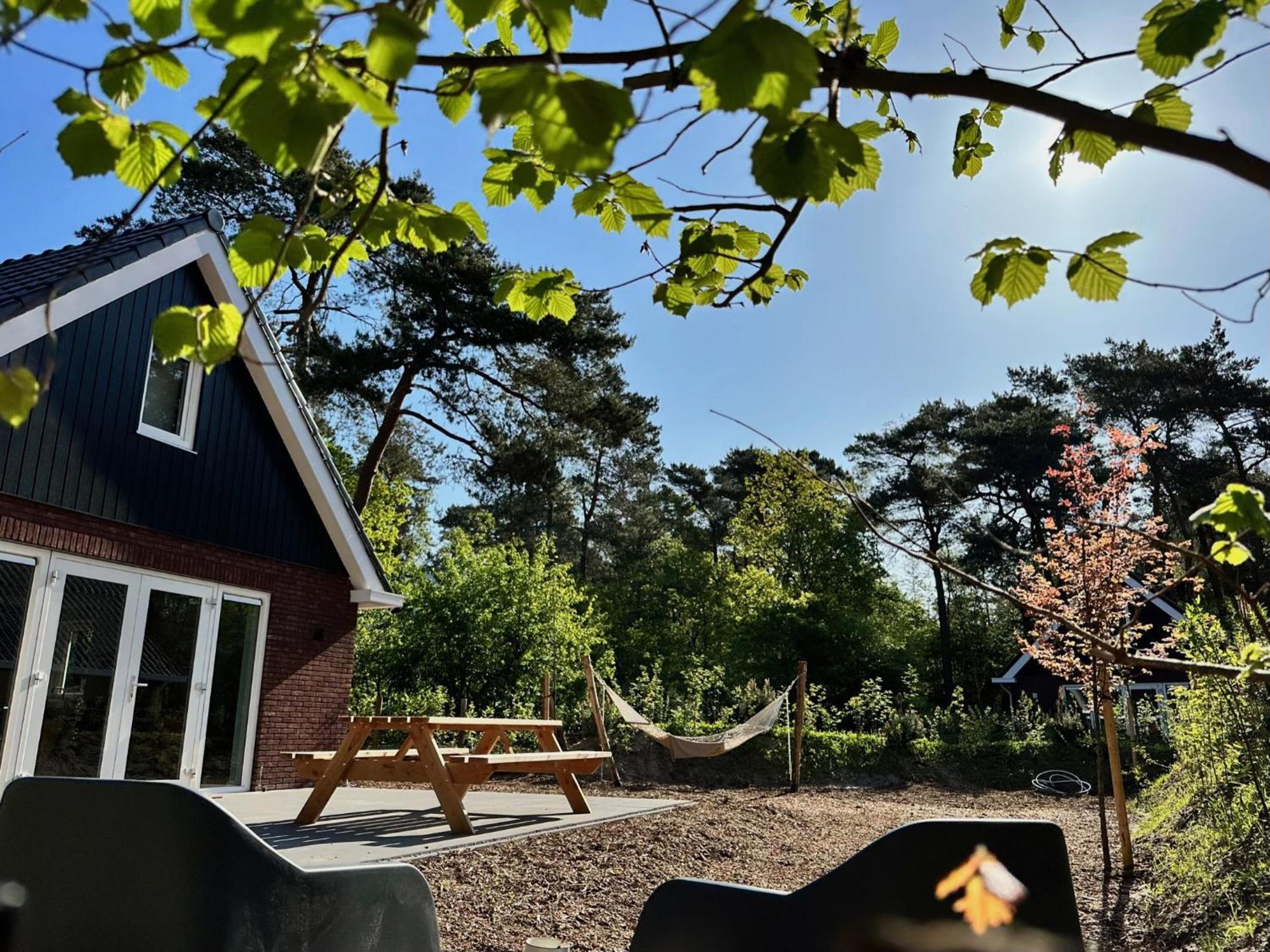 Foss Lodge - Luxe Boutique Boshuis Veluwe ヌンスペート エクステリア 写真