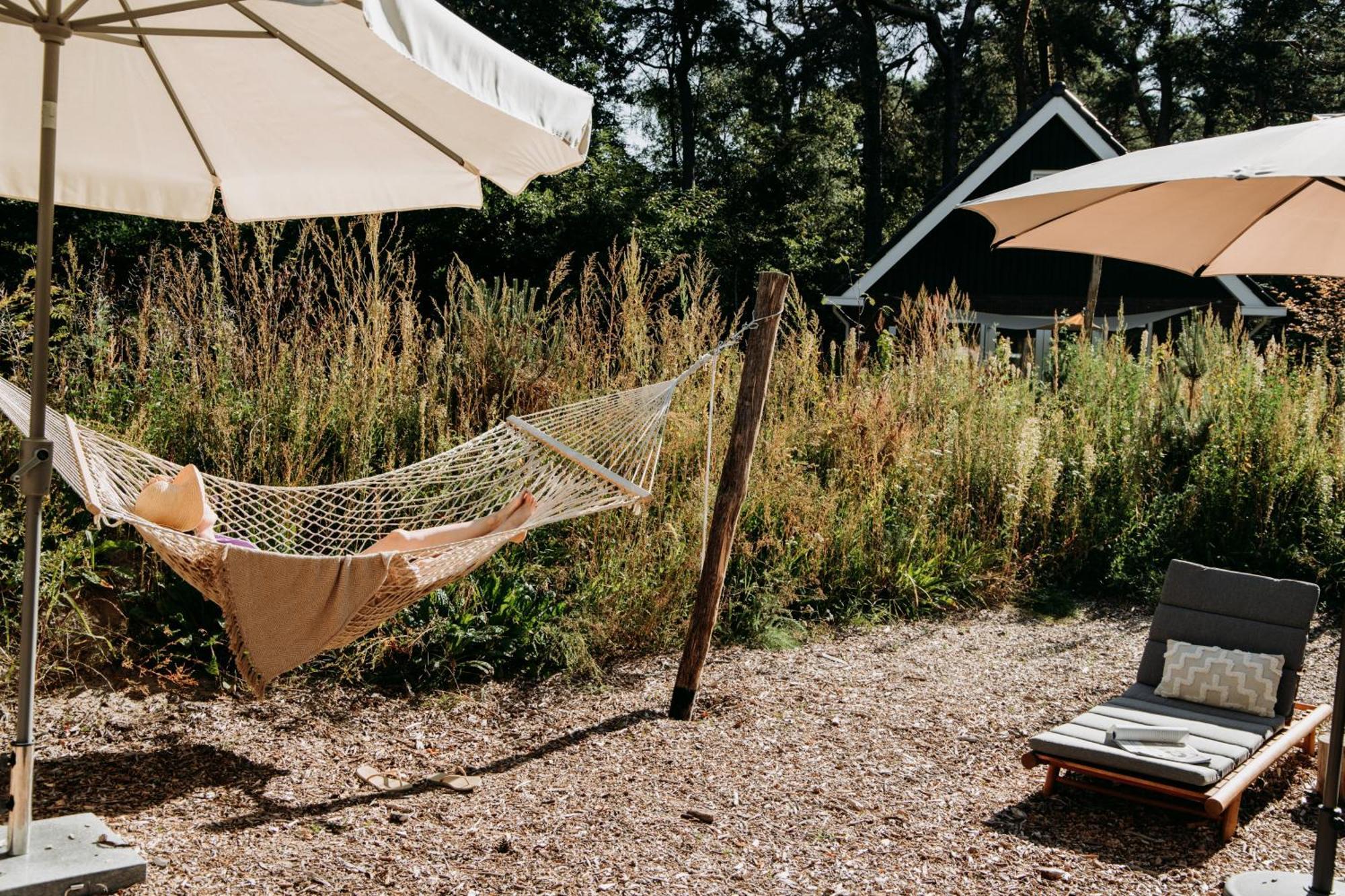 Foss Lodge - Luxe Boutique Boshuis Veluwe ヌンスペート エクステリア 写真